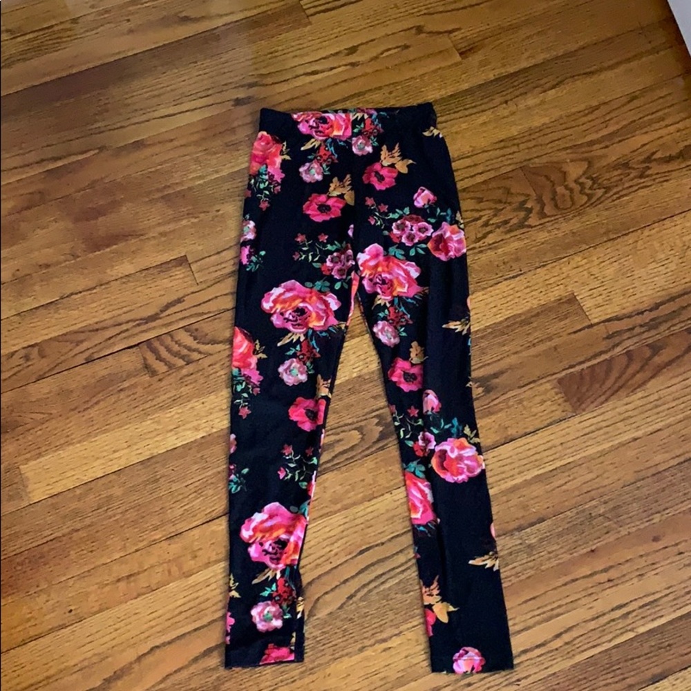 RUE 21 EXTRA SOFT FORAL LEGGINGS SIZE 1